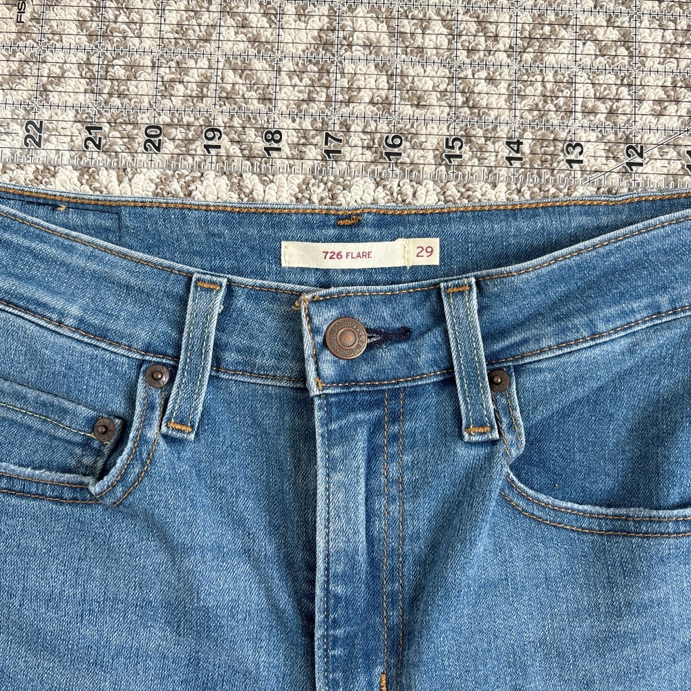 Levi’s 726 Flare Size 29